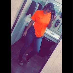 Meet your Posher, Kendra